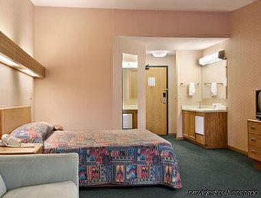 Travelodge Indianapolis Castleton 객실 사진